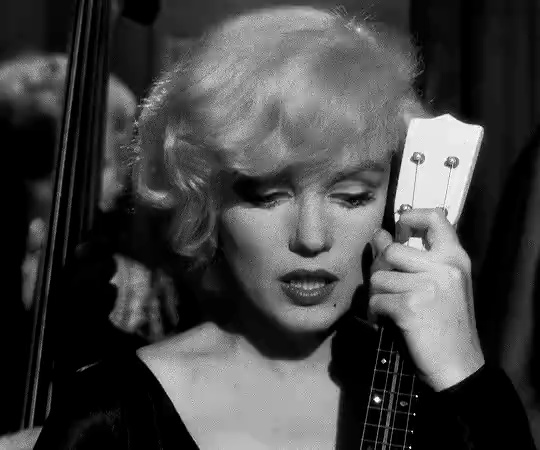 Marilyn Monroe in movie Some Like It Hot 