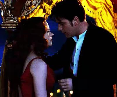 kiss in Moulin Rouge