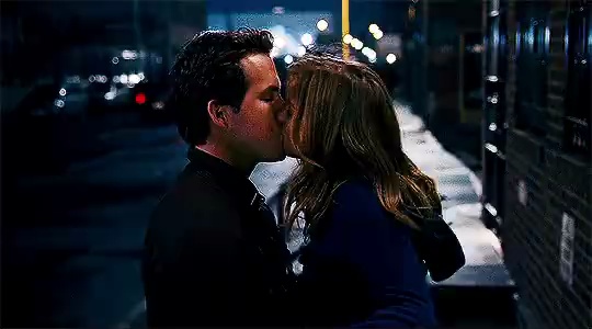 kiss, movie still short MP4 video